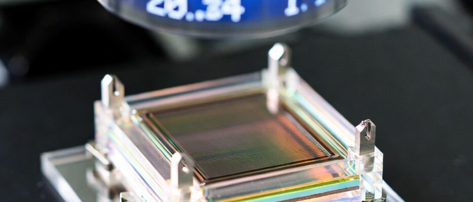 ペロブスカイト太陽電池関連株とは？